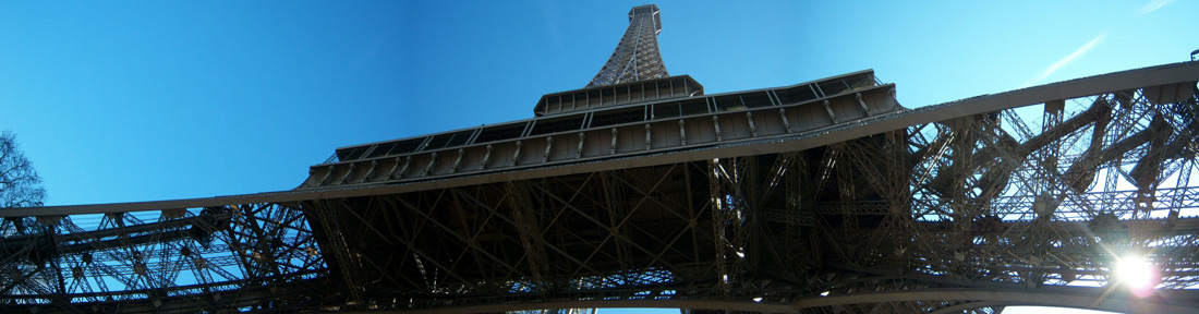 CS wallace's 'Eiffel', Paris, 2008.